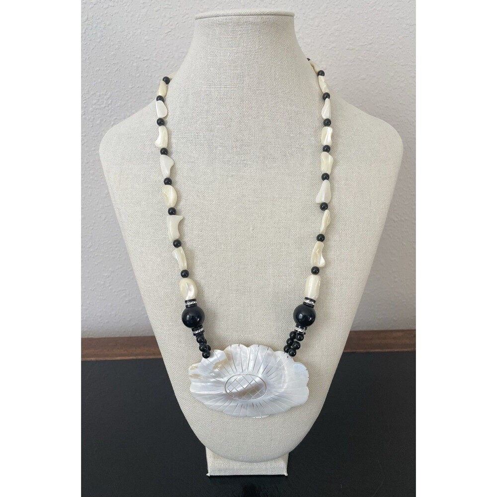 Statement Carved Shell Flower Mother Of Pearl Black Bead Silvertone Necklace